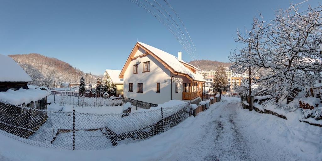 Rekreacny Dom Vyhne Apartment Exterior photo