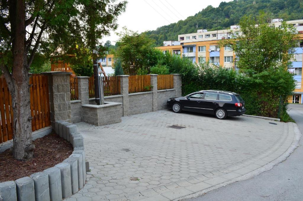 Rekreacny Dom Vyhne Apartment Exterior photo
